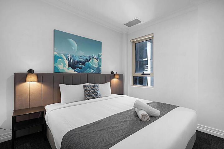 Room 11 of 64