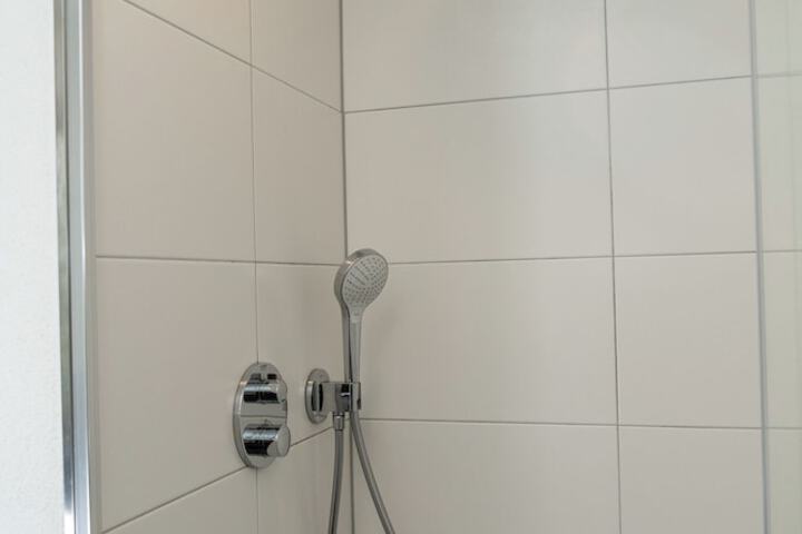 Room 251 of 395