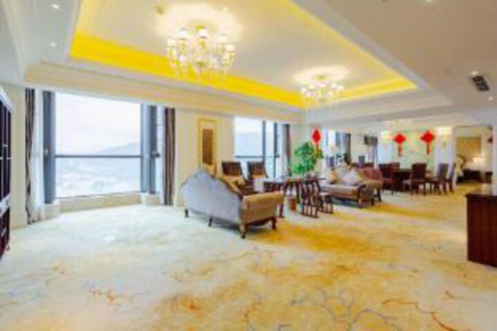 General 6 of 23