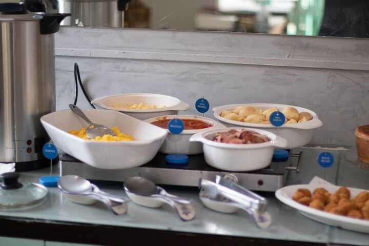 Breakfast/Coffee Service 82 of 102