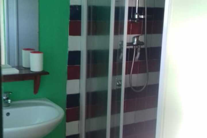 Room 15 of 28