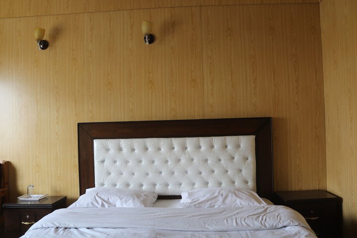 Room 24 of 29