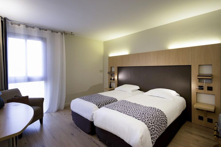 Room 25 of 150