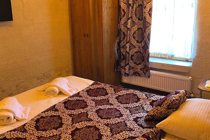 Room 15 of 28