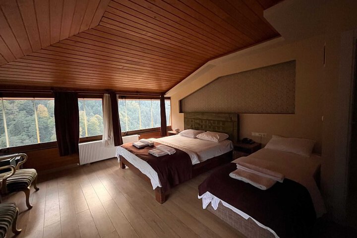 Room 25 of 31