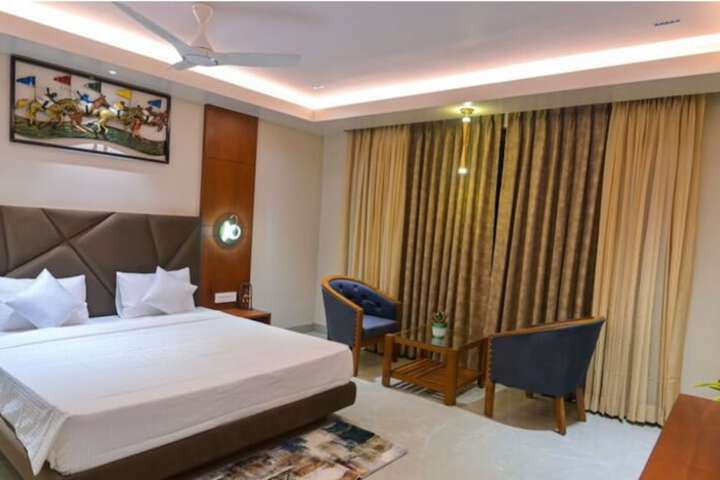 Room 2 of 24