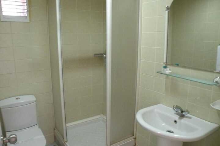 Room 18 of 28
