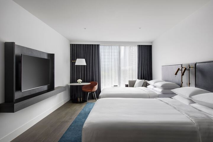 Room 21 of 90