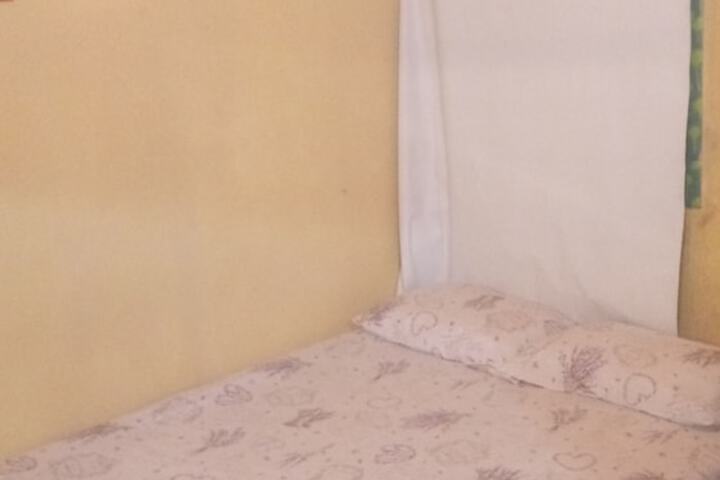 Room 2 of 18
