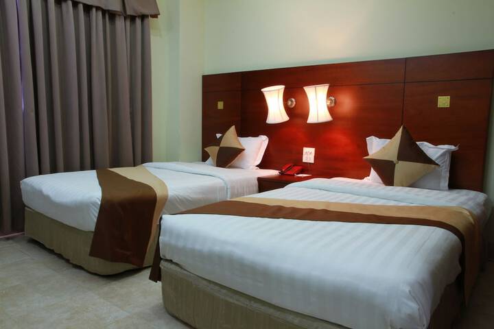Room 5 of 37
