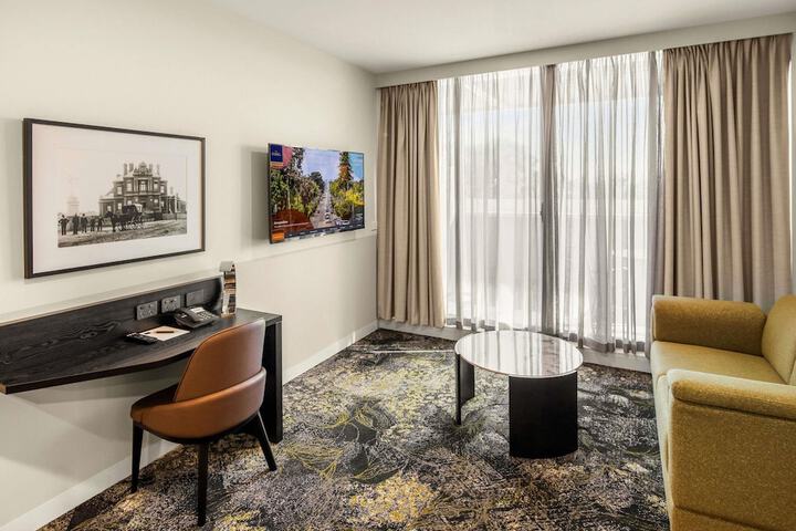 Room 49 of 163