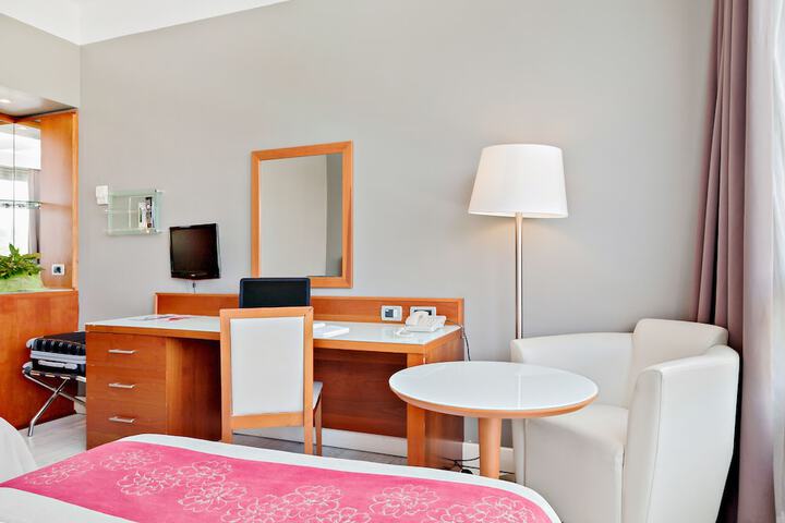 Room 19 of 57