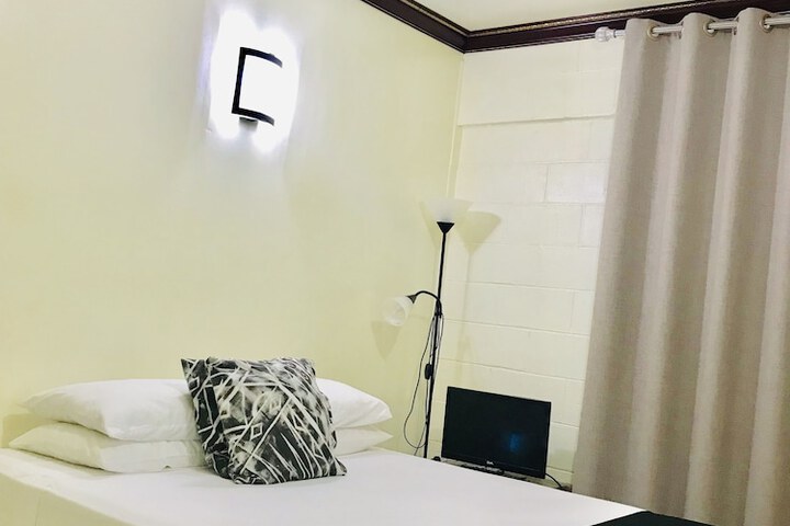 Room 3 of 51