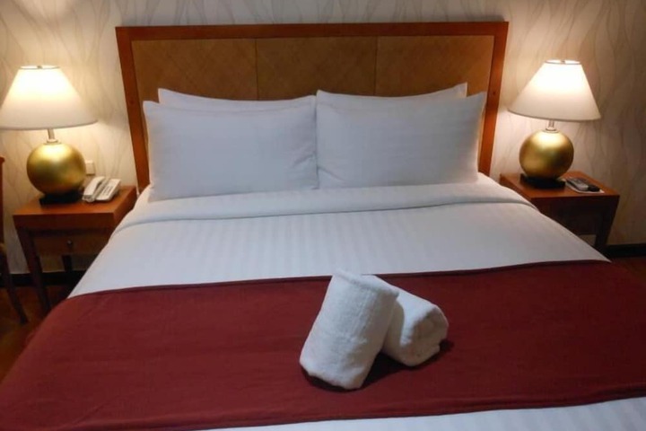 Room 15 of 31