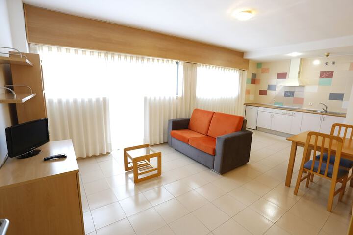 Room 7 of 34