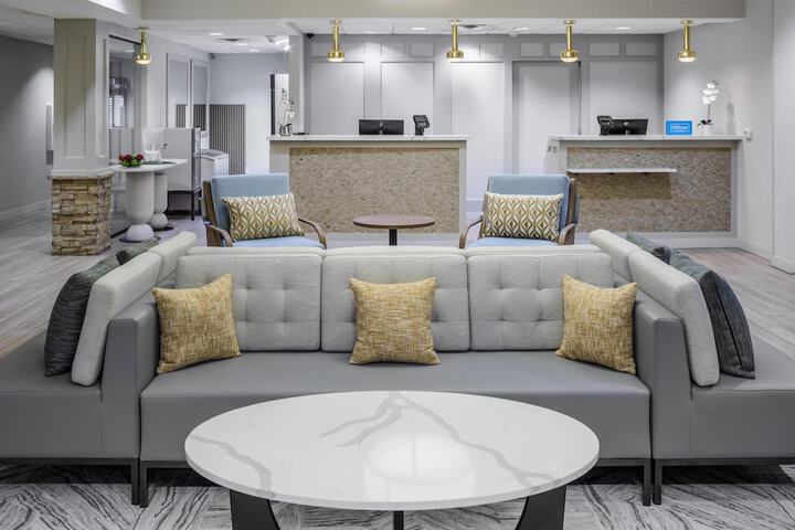 Guest Lobby