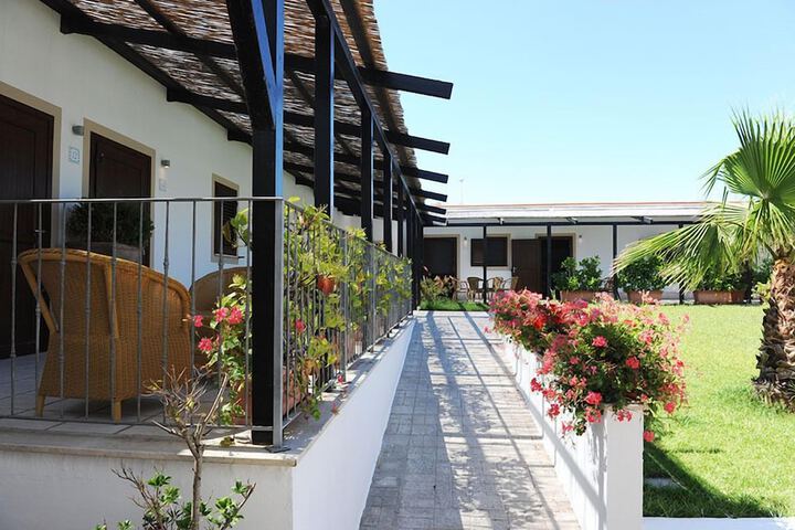 Terrace/Patio 9 of 42