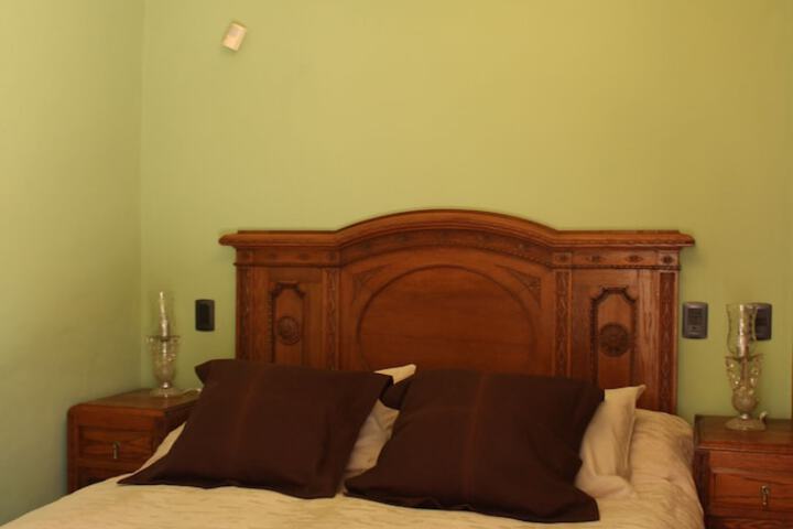Room 12 of 118