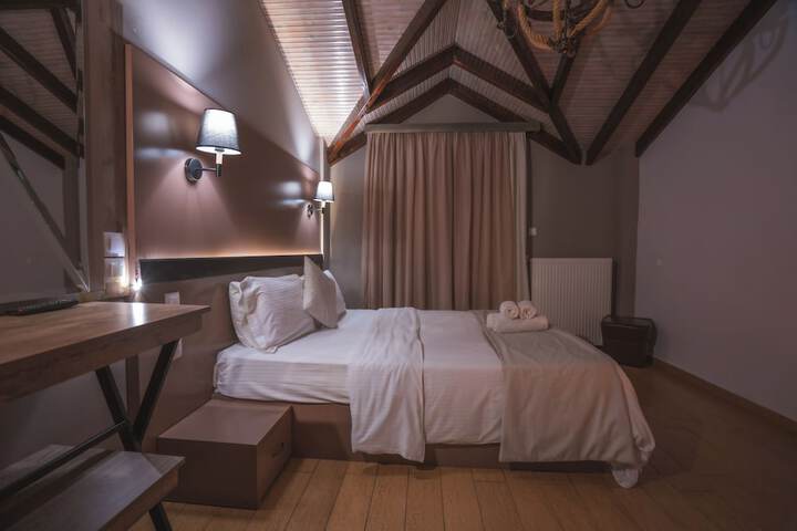 Room 16 of 43