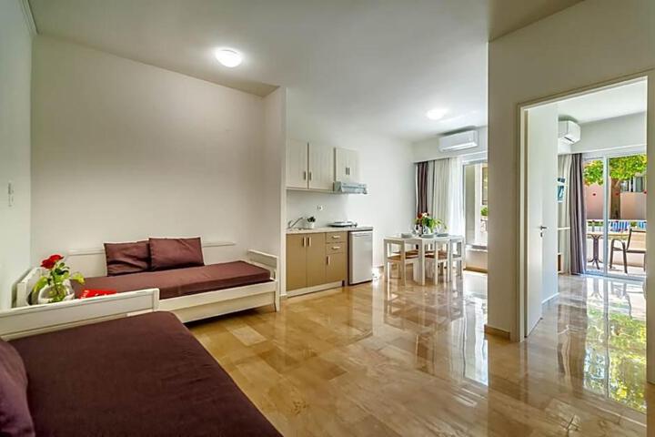 Room 15 of 20