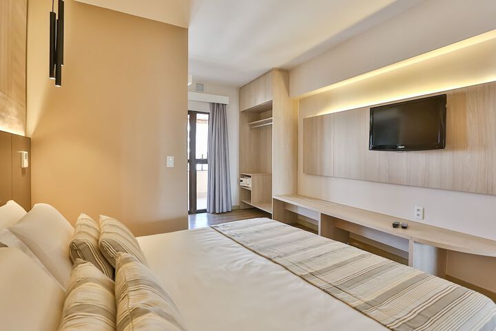 Room 13 of 57