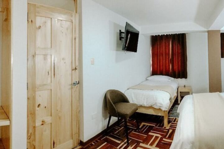 Room 3 of 16