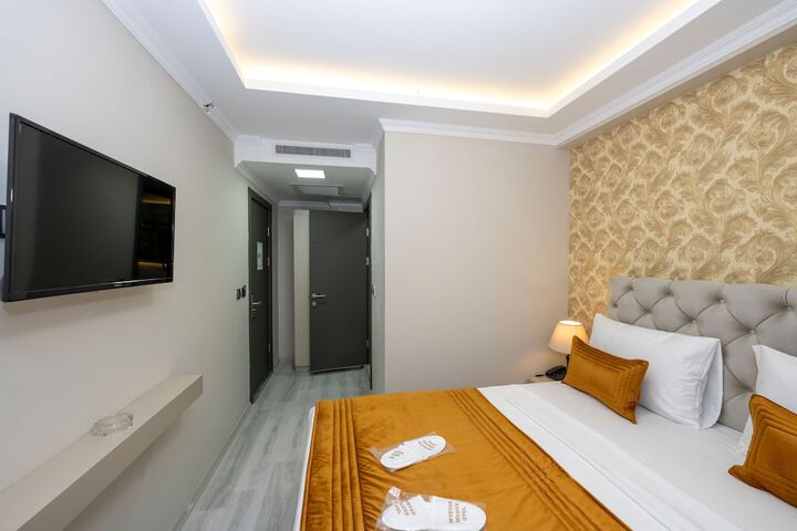 Room 26 of 75
