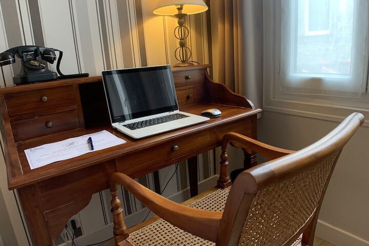 Room 14 of 50