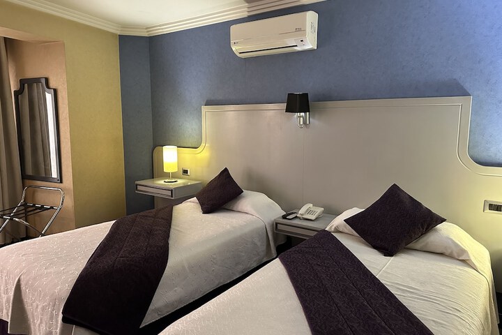 Room 20 of 89