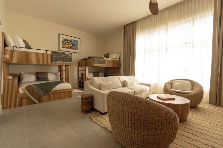Room 4 of 47