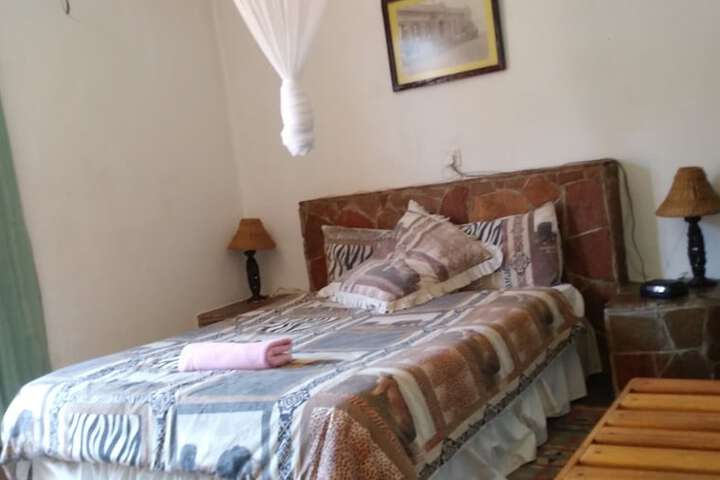 Room 28 of 110