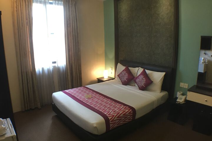 Room 16 of 48