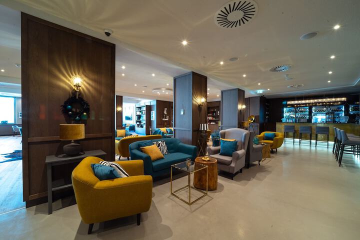 Hotel Lobby