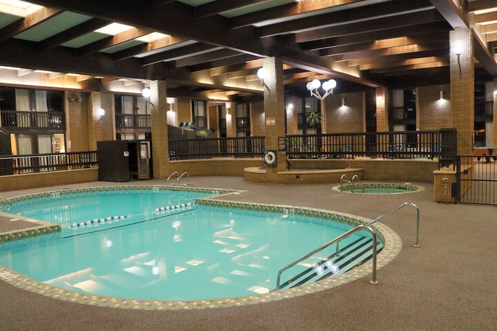 Pools & Facilities
