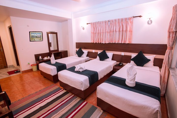 Room 8 of 27