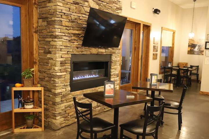 Breakfast/Coffee Service 68 of 83