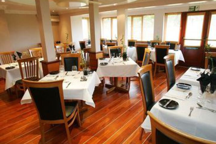 Dining 58 of 61