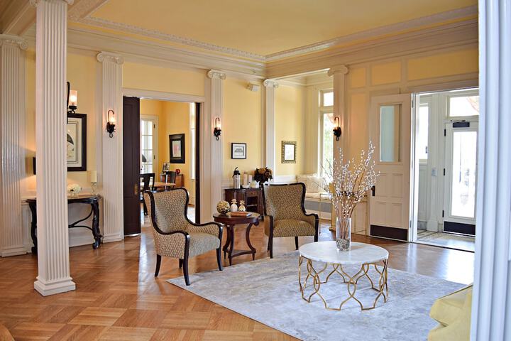 Hotel Interior 9 of 227