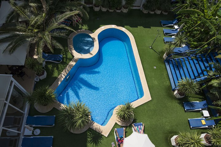 Pool Hotel