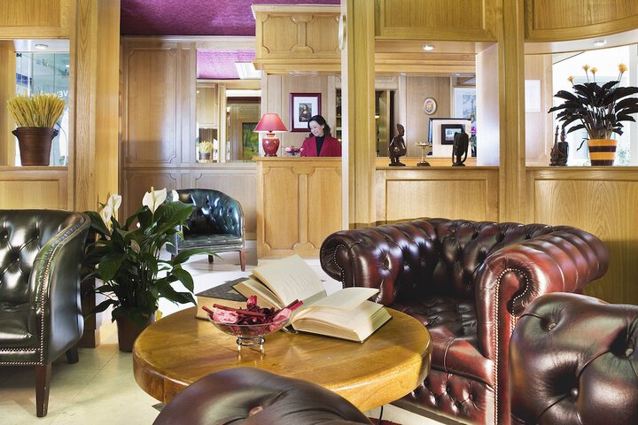 Hotel Interior 4 of 35
