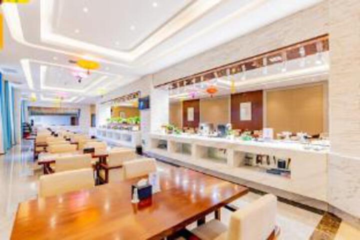 Aizhimeng & Yingbin Hotel