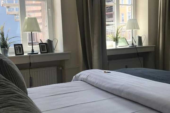 Room 21 of 40