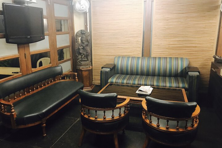 Entrance & Lobby