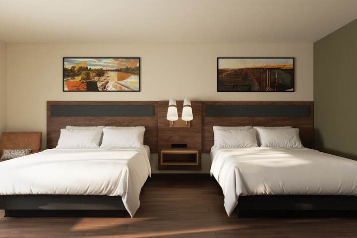 Room 8 of 18