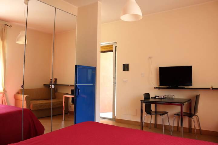 Room 3 of 40