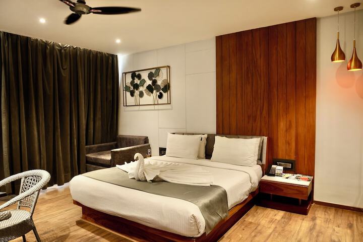 Room 62 of 196