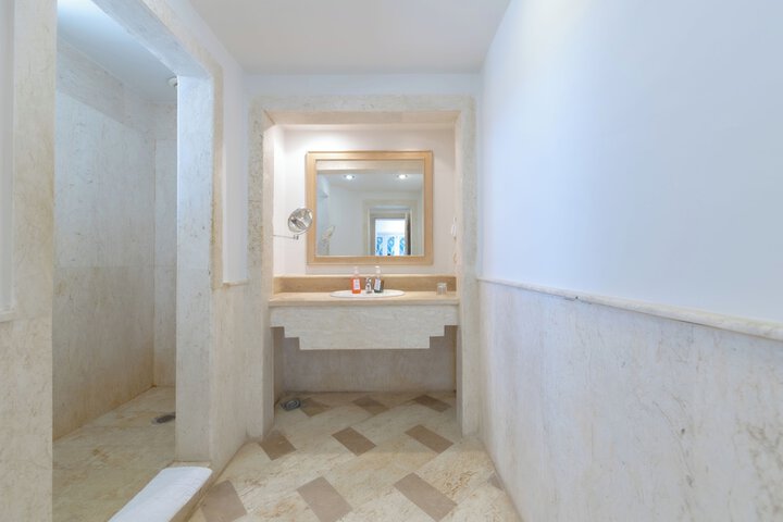 Clean Restrooms