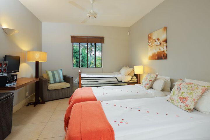 Room 4 of 53