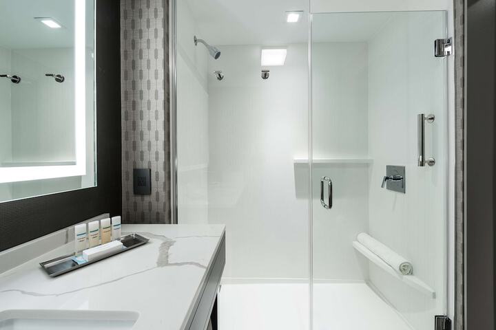 Bathroom shower