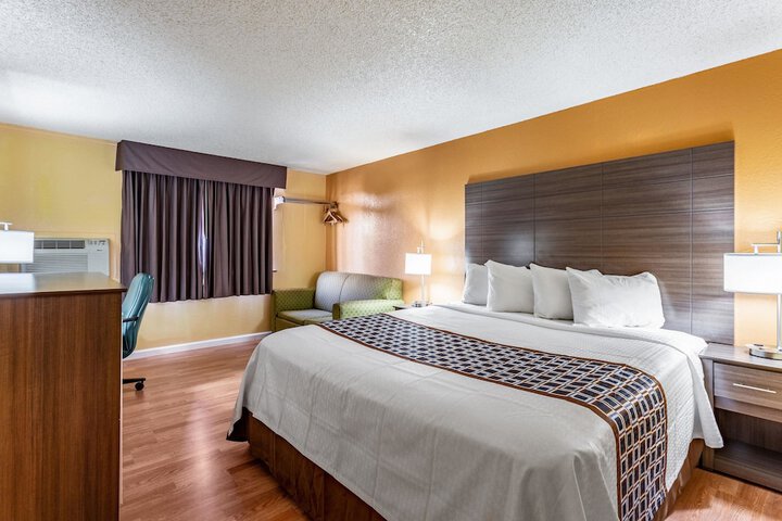 Room 21 of 60